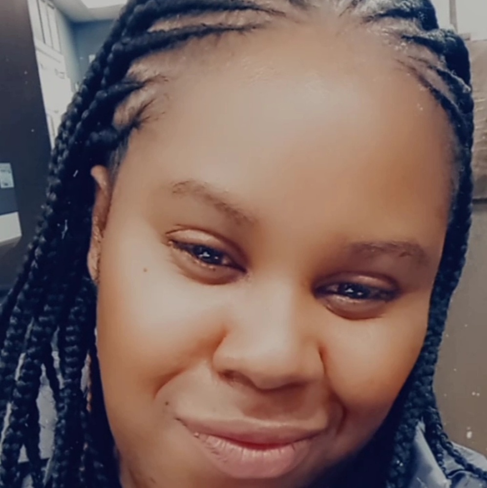 Meet your Posher, Briana